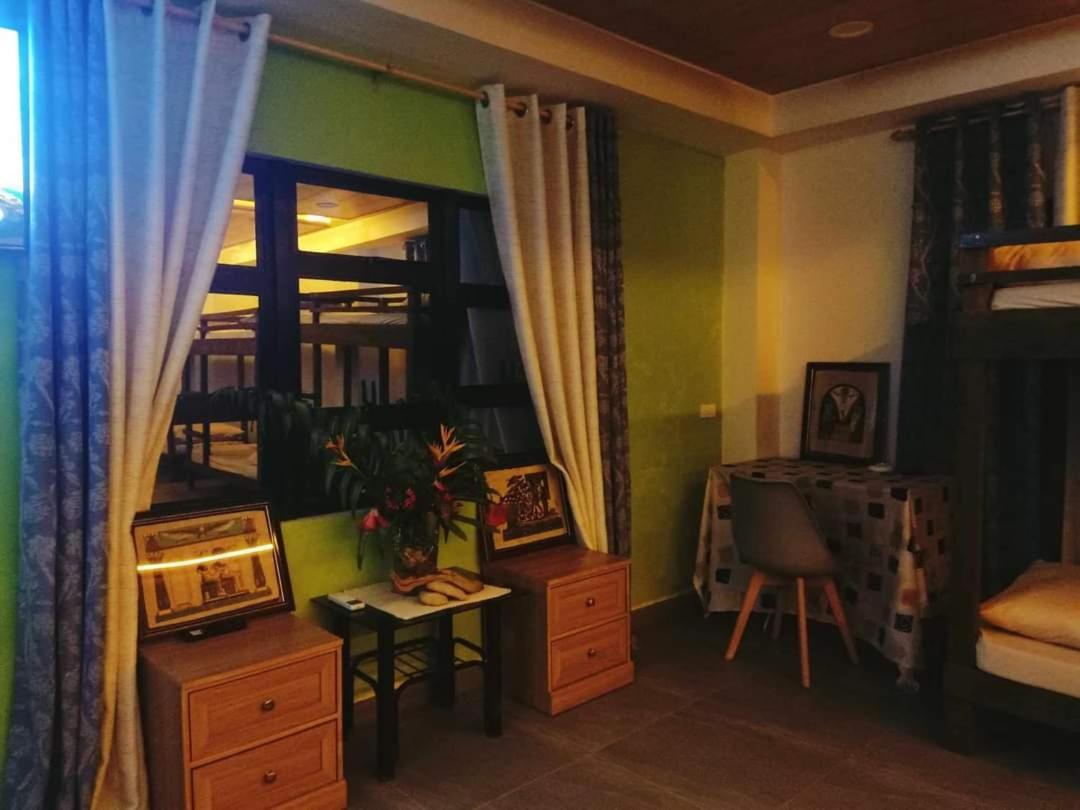 Gbu Loboc River Guesthouse 外观 照片
